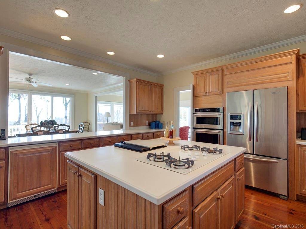 547 Hagen Drive - Photo 6