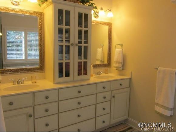 5022 White Rock Lane - Photo 10