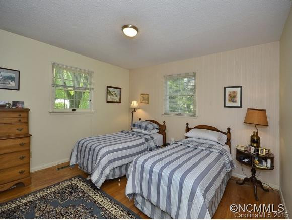 111 MERRI ACRES Lane - Photo 10
