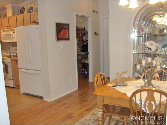 245 Merry Way - Photo 16
