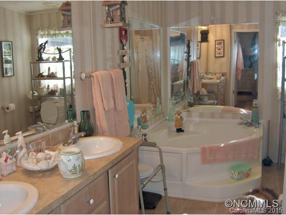 245 Merry Way - Photo 9