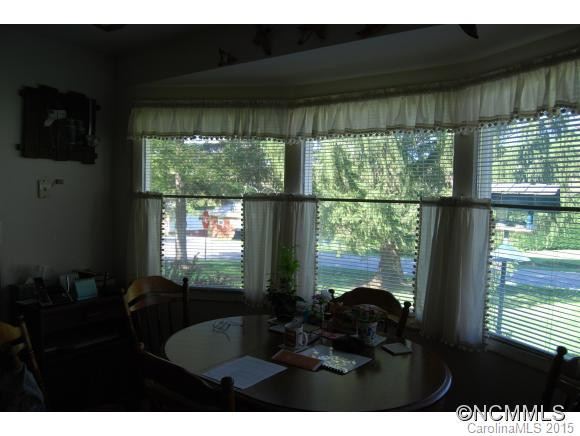 300 Wilson Avenue - Photo 8