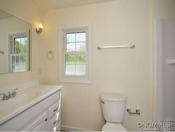 424 DEAVERVIEW ROAD - Photo 8