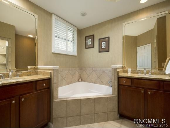 205 E. Chimney Crossing - Photo 11