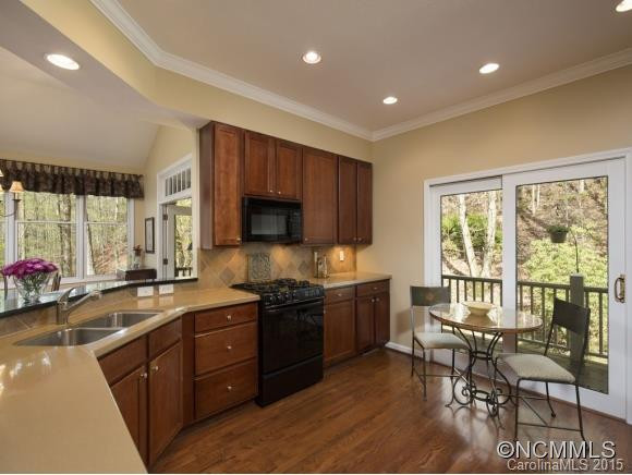 205 E. Chimney Crossing - Photo 5