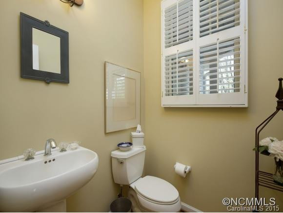 205 E. Chimney Crossing - Photo 10