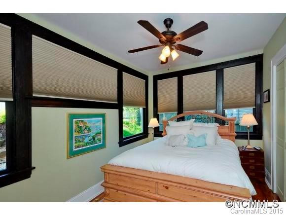 302 Hillside Street - Photo 18