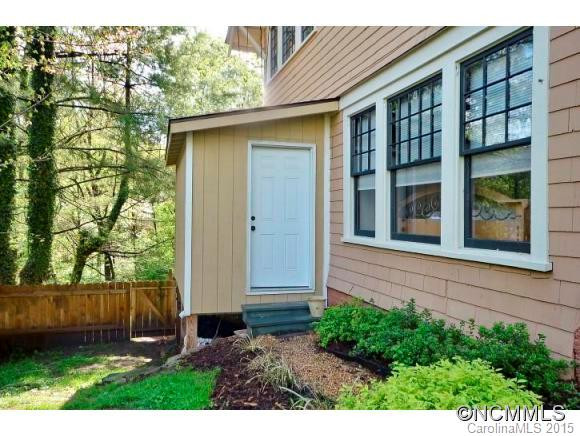 302 Hillside Street - Photo 21