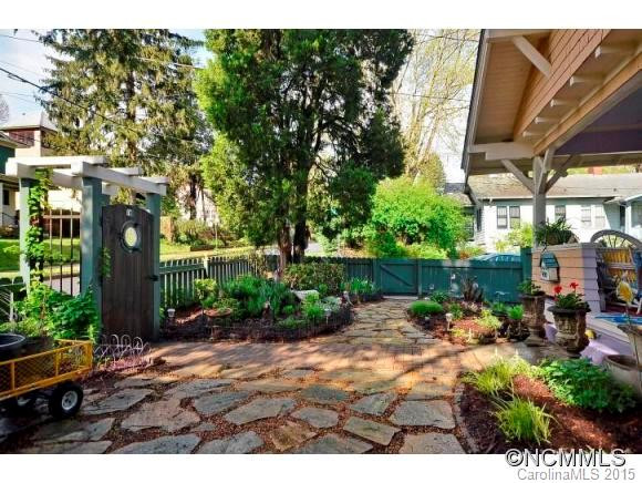 302 Hillside Street - Photo 6