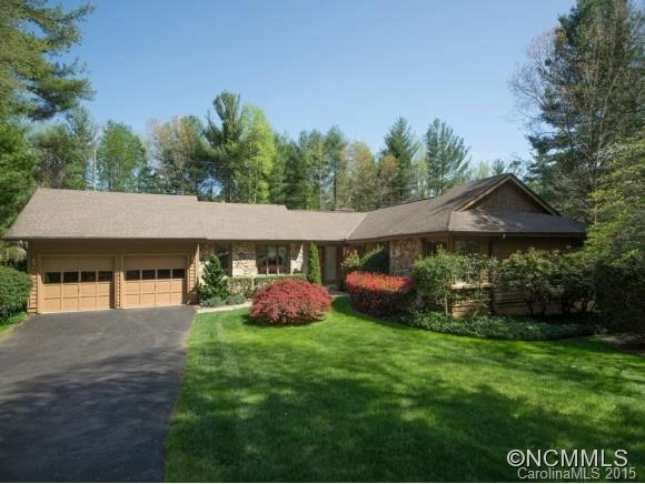 107 WOODHAVEN