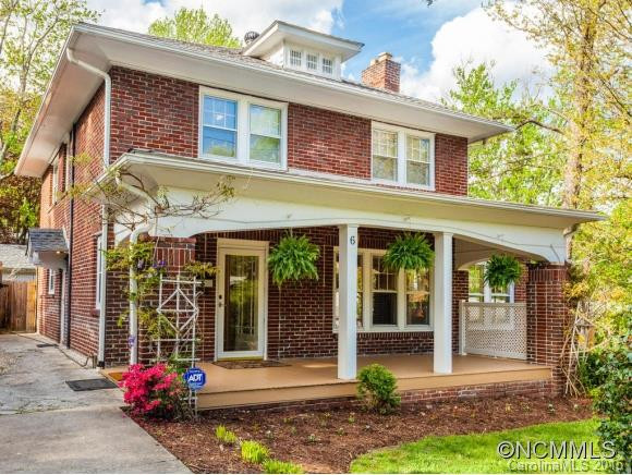 6 Brucemont Circle