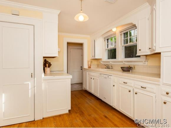 6 Brucemont Circle - Photo 8