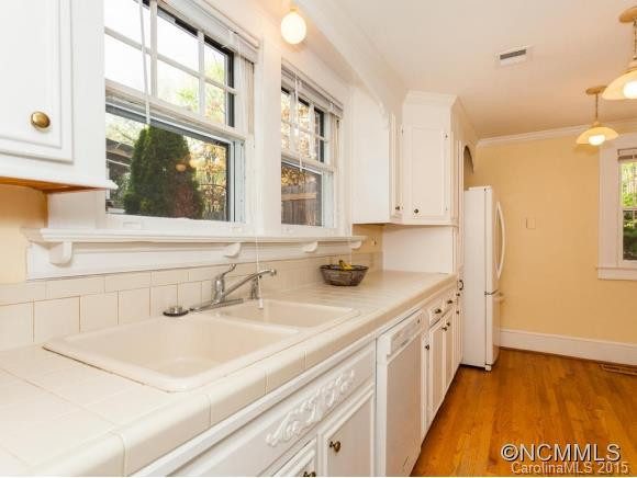 6 Brucemont Circle - Photo 10