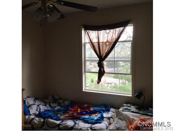 85 Meghan - Photo 17