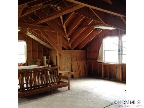 85 Meghan - Photo 23