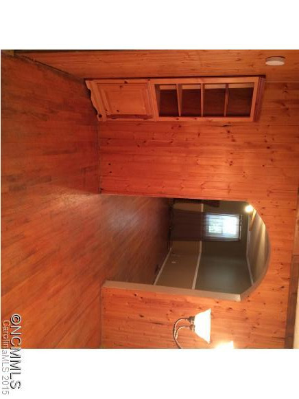 192 GREEN WATERS ROAD - Photo 15