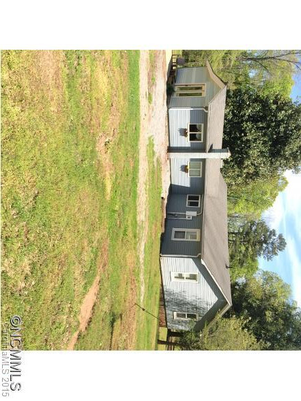 192 GREEN WATERS ROAD - Photo 4