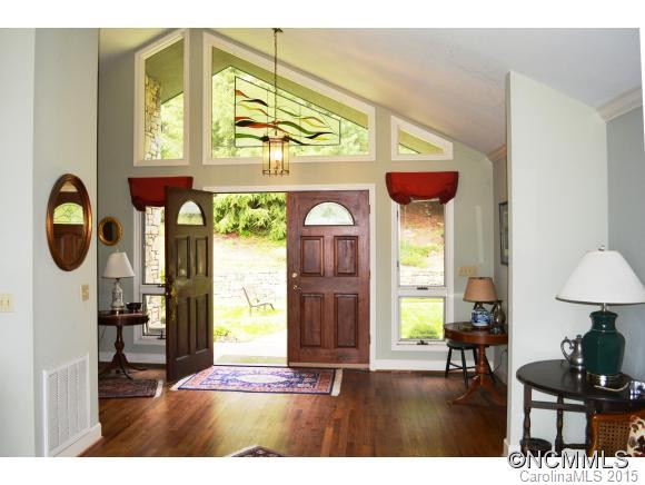 295 Roberts Drive - Photo 3