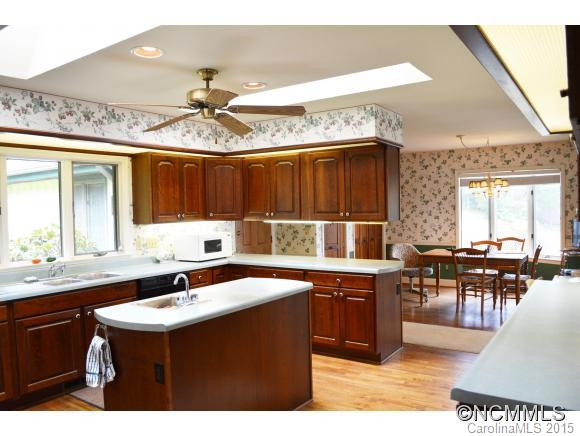 295 Roberts Drive - Photo 7
