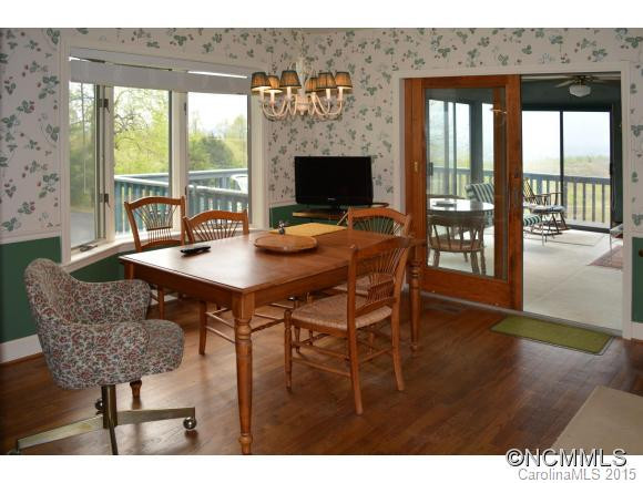 295 Roberts Drive - Photo 9
