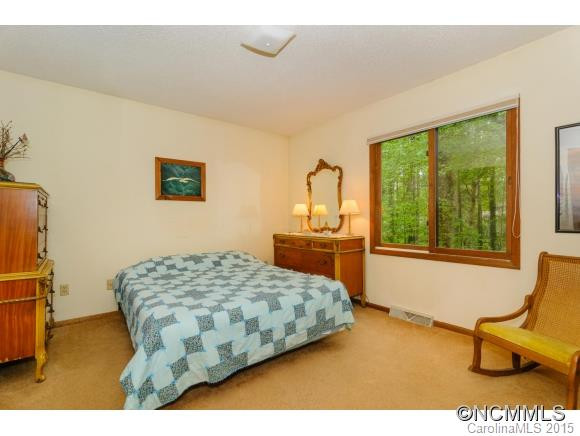 21 Turnberry Drive - Photo 13
