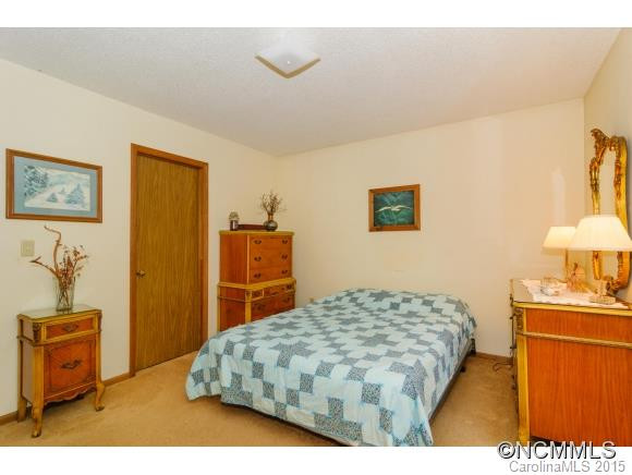 21 Turnberry Drive - Photo 14
