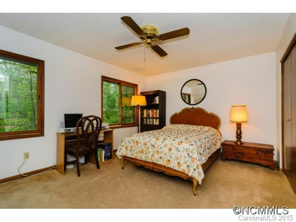 21 Turnberry Drive - Photo 18