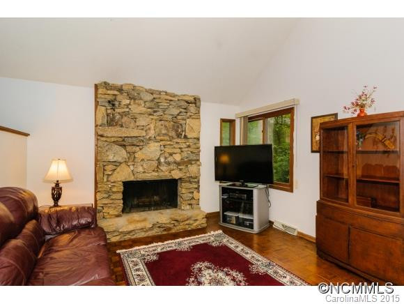 21 Turnberry Drive - Photo 4