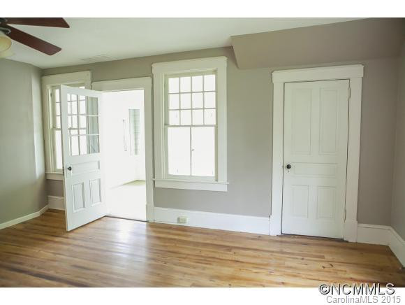 84 Vandalia Avenue - Photo 11