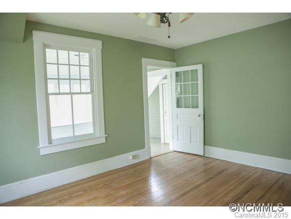 84 Vandalia Avenue - Photo 14