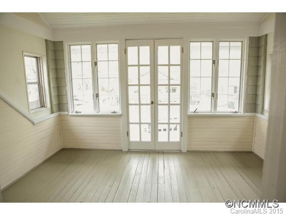 84 Vandalia Avenue - Photo 15