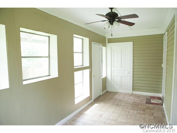 84 Vandalia Avenue - Photo 9