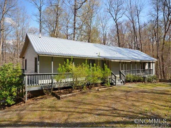 83 HONEYSUCKLE LN. - Photo 2