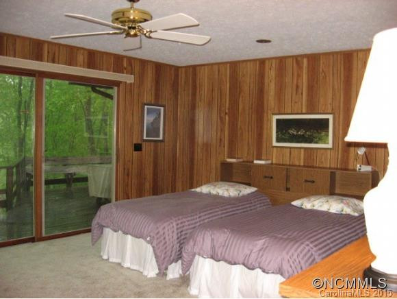 818 Moonshine Mountain Road - Photo 10