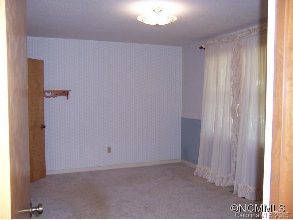 276 Timberlane Drive - Photo 11