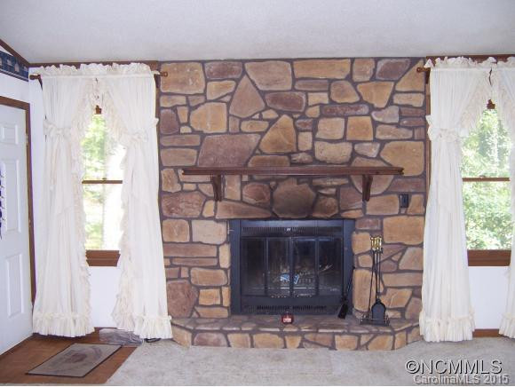 276 Timberlane Drive - Photo 5