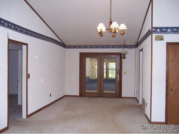 276 Timberlane Drive - Photo 6