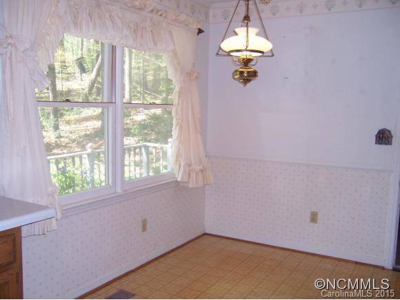 276 Timberlane Drive - Photo 10