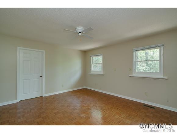 852 Deerlake Rd - Photo 13