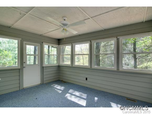 852 Deerlake Rd - Photo 9