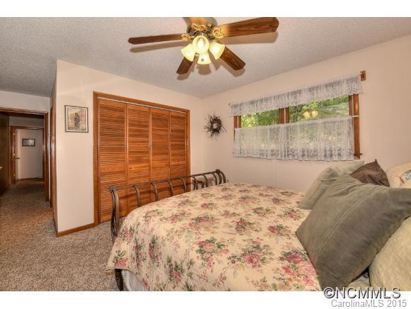 648 Apple Tree Court - Photo 12