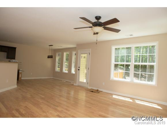 5 Parrot Road - Photo 2