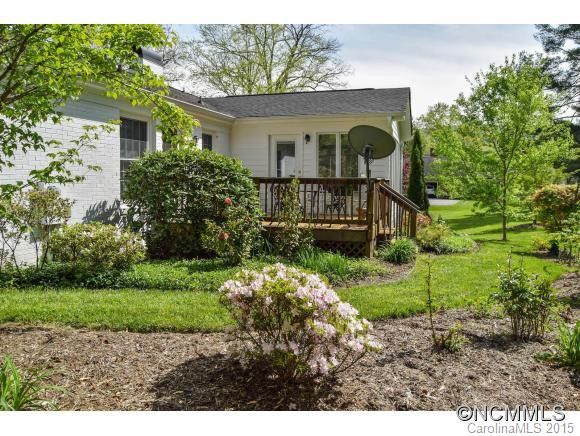 115 Hawthorn Drive - Photo 18