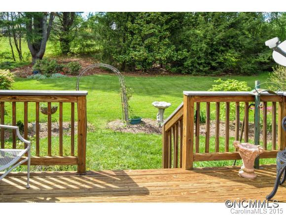 115 Hawthorn Drive - Photo 19