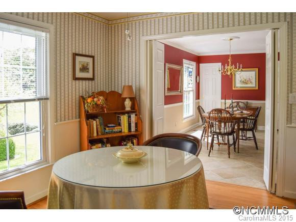 115 Hawthorn Drive - Photo 9