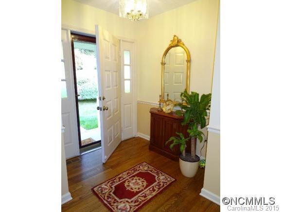196 MOUNTAIN VALLEY DRIVE - Photo 11