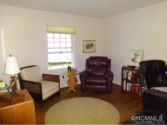 196 MOUNTAIN VALLEY DRIVE - Photo 9