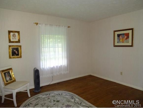 196 MOUNTAIN VALLEY DRIVE - Photo 10