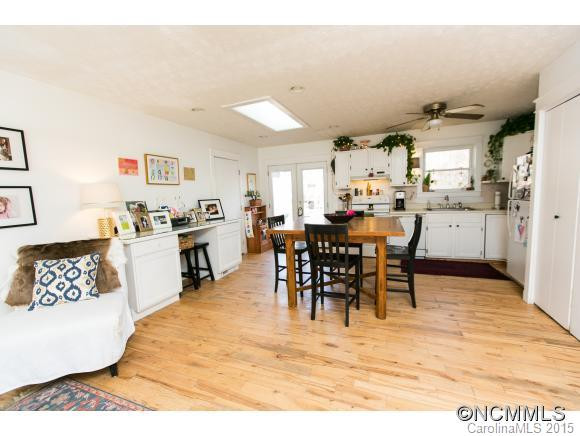307 Genesis Circle - Photo 2