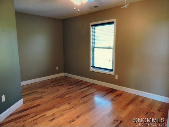 50 Perspective View - Photo 13